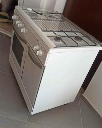 cucina a gas a libera installazione marca Regal