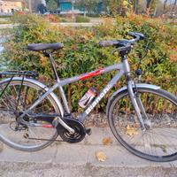 Bianchi Ibrida di 28 ammortizzata