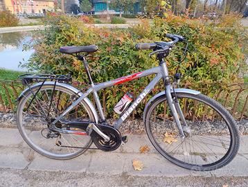 Bianchi Ibrida di 28 ammortizzata