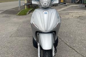 Piaggio Beverly Tourer 300