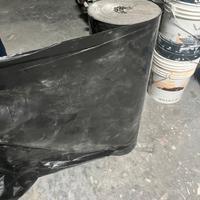 Telo nero pacciamante per terreno