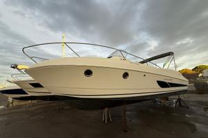 Beneteau flyer 850 sun deck