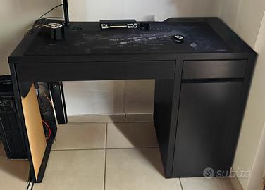scrivania micke ikea