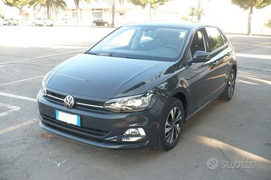 Volkswagen Polo 1.0 TSI 5p. Highline BlueMoti...