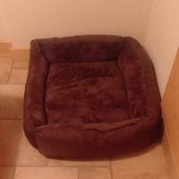 Cuccia per cani di taglia media semi nuovo 