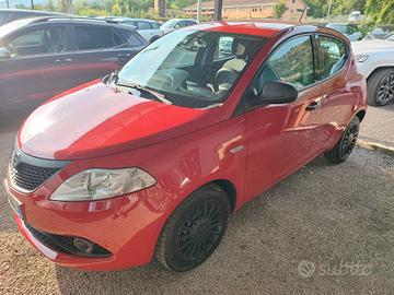 Lancia Ypsilon 1.2 69 CV 5 porte S&S Platinum