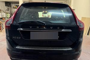 Auto XC60