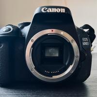 Canon EOS 600D (solo corpo)