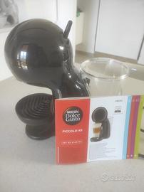 Macchina del caffè nescafè dolce gusto
