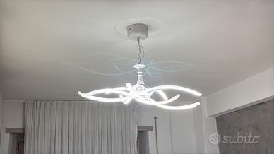 Lampadario a sospensione LED