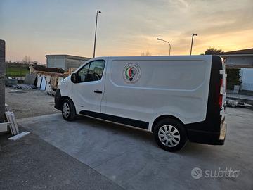 Nissan NV300