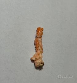 Statuina Corallo Antico cinese