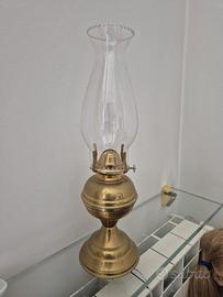 Lampada a petrolio