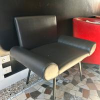 Sedia in pelle nera