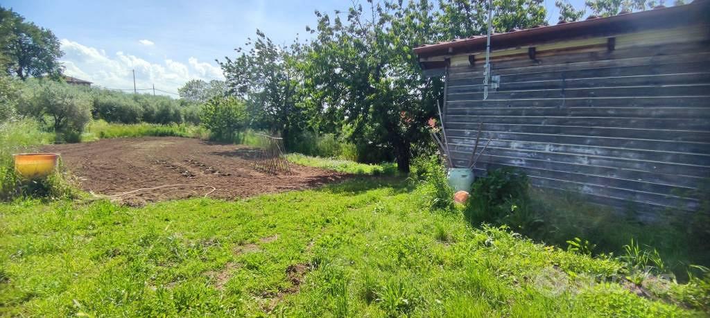 Rustico / Casale di 2920 m² con 2 locali e box aut - Altro