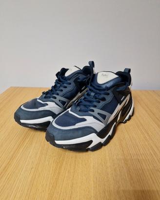 Sneakers MK originali come nuove. Numero 45