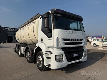Motrice Iveco Stralis 420 4 assi cisterna trasport