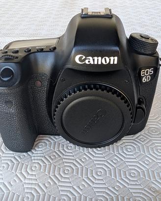 Fotocamera reflex Canon 6d sensore full frame