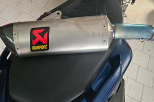Terminale Akrapovic imbocco 60 mm