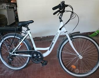 bicicletta  elettrica e-bike Ferrara bianca nuova