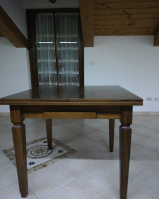 Tavolo da gioco in noce
