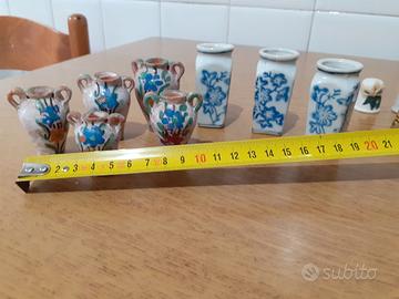 vasi in miniatura decorati a mano