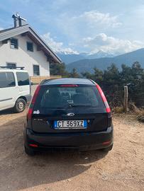 Ford Fiesta a benzina