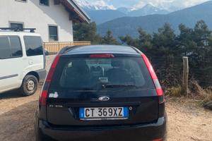 Ford Fiesta a benzina