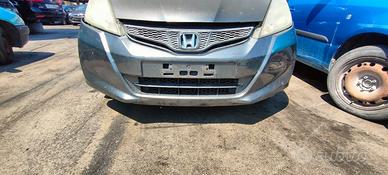 HONDA JAZZ 2011 PARAURTI ANTERIORE