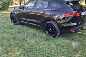 Jaguar F-Pace 2017