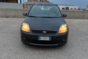 Ford Fiesta Ghia 1.2 75CV 5 porte