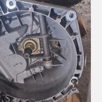 Alfa 156 ,147 cambio jtd 5 marce (revisionato)