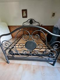 letto in ferro battuto 