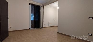 Altofonte piazza ampio bivani ristrutturato