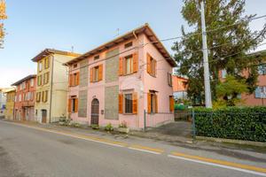 VILLA SINGOLA A ZOLA PREDOSA