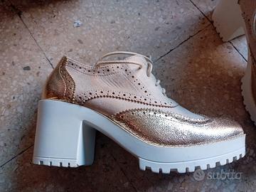 scarpa con tacco