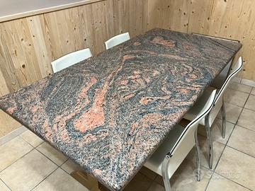 Tavolo con lastra di marmo Granito