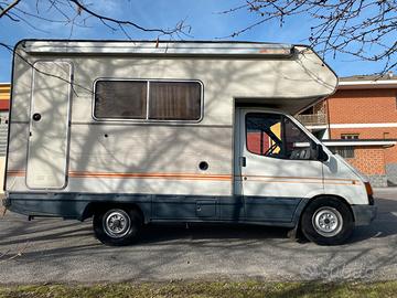 FORD Transit GPL Piccolo Camper CI TURISTICO 520