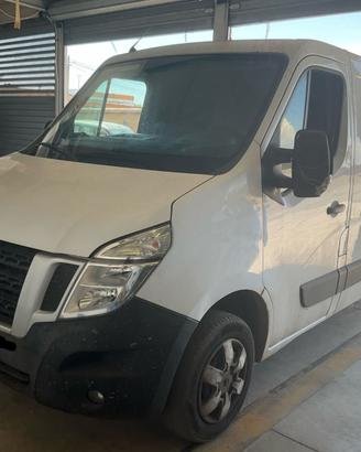 Ricambi Nissan NV400