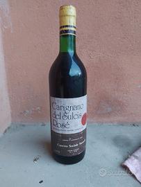 Bottiglia vino da collezione carignano del sulcis