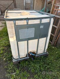 contenitore IBC (Intermediate Bulk Container)