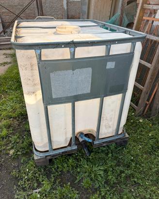 contenitore IBC (Intermediate Bulk Container)