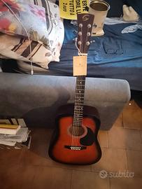 chitarra con custodia