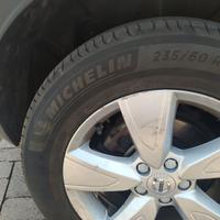Pneumatici Michellin 235/60R17