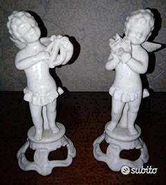 STATUETTE IN PORCELLANA