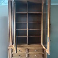 Credenza Alta in noce e vetro