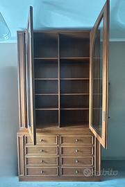 Credenza Alta in noce e vetro