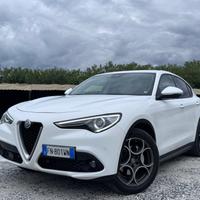 Alfa Romeo Stelvio 2.2 Turbodiesel 180 CV AT8 RWD 