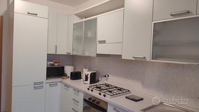  cucina completa di elettrodomestici 