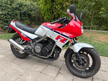 Yamaha FZ 750 anno 1986